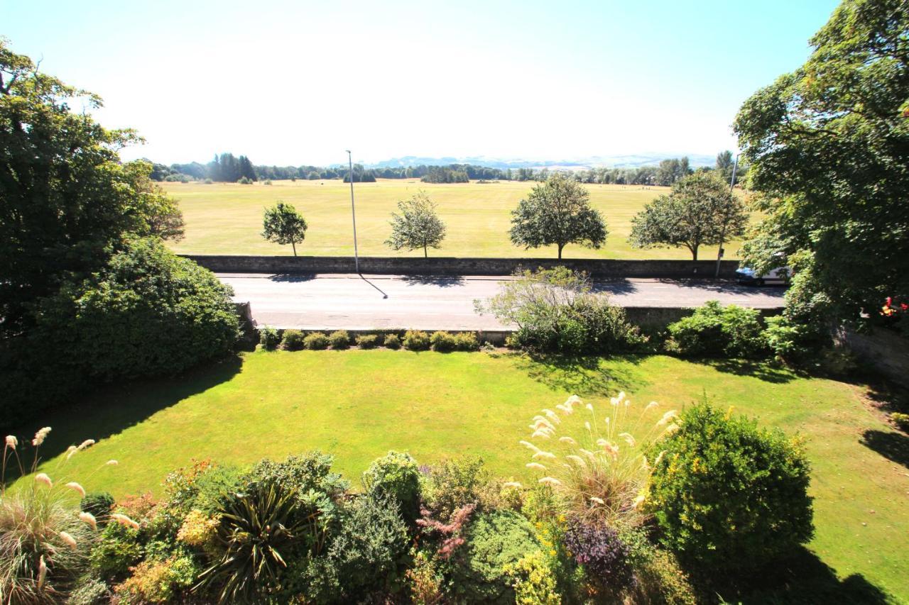 Beautiful 2 To 3 Bed Apartment With Stunning Views! Ayr Exterior foto