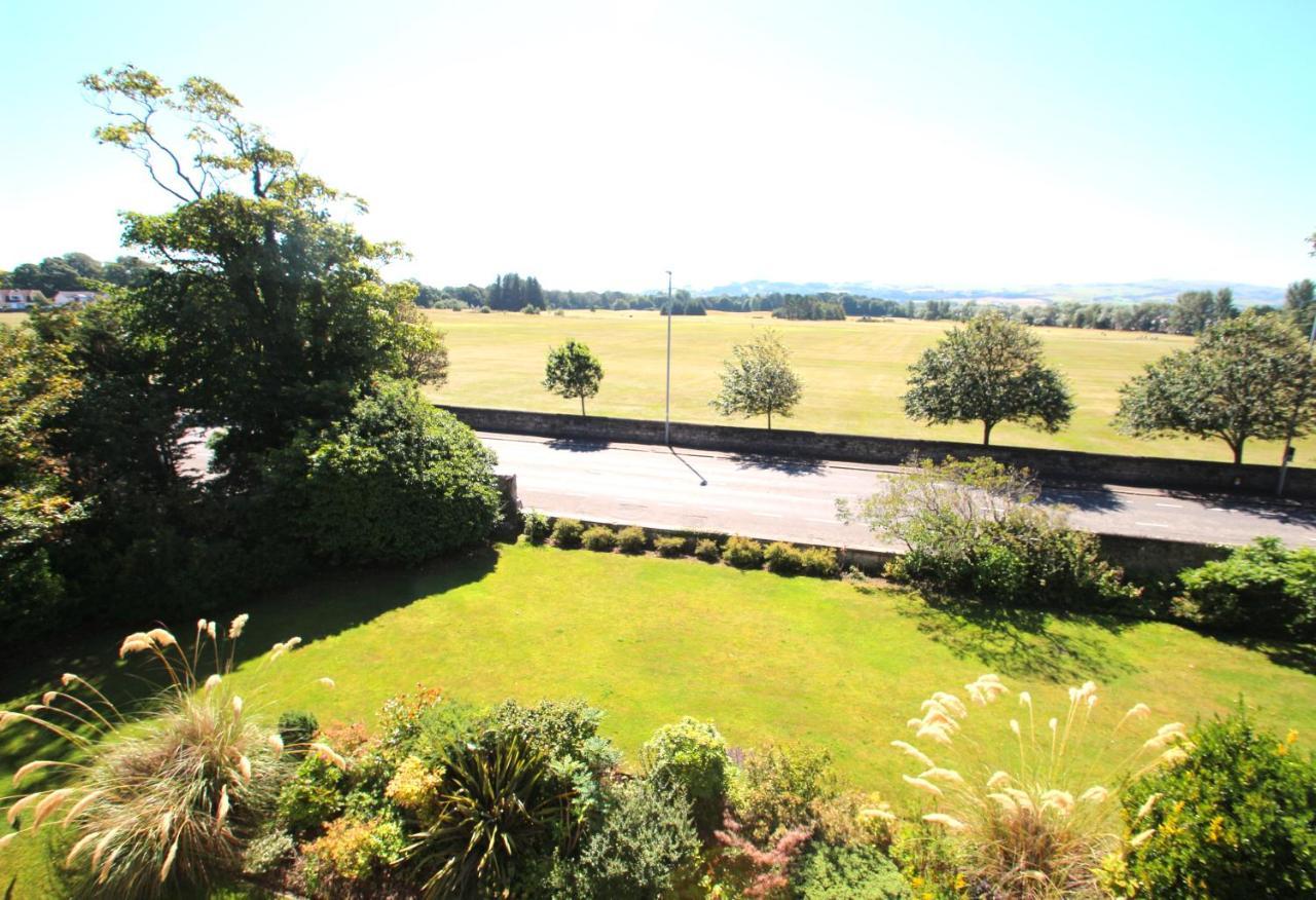 Beautiful 2 To 3 Bed Apartment With Stunning Views! Ayr Exterior foto